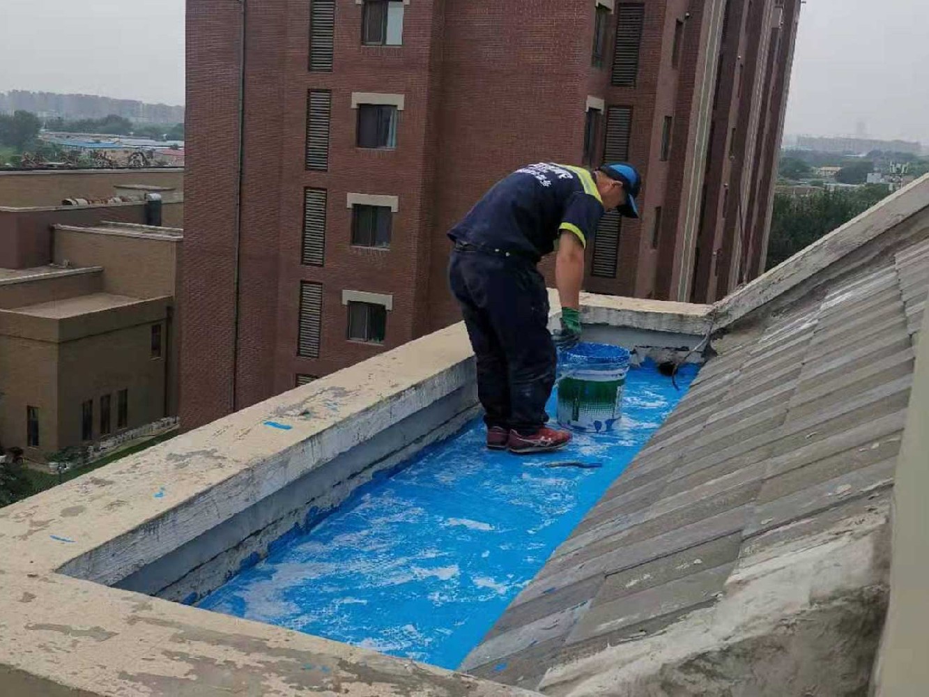 滨江楼顶防水补漏